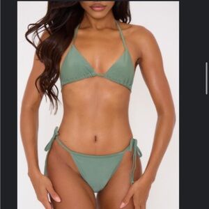 PRETTY LITTLE THING bikini top